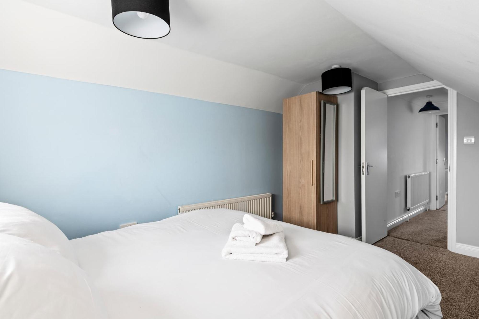 Cosy 2 Bedroom Flat In East Ham, Close To Excel 런던 외부 사진