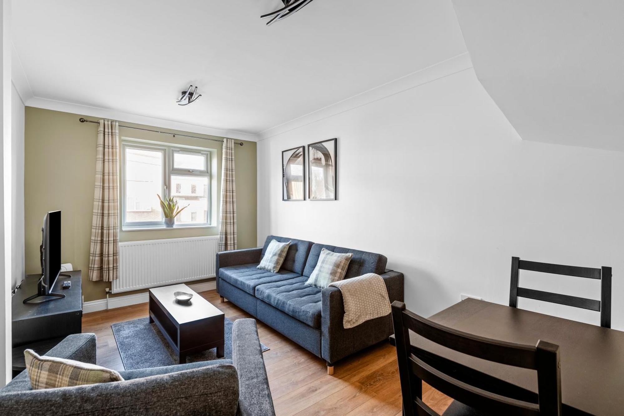 Cosy 2 Bedroom Flat In East Ham, Close To Excel 런던 외부 사진